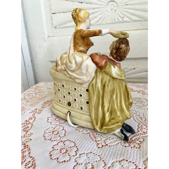 Vintage 1950s Lenwile Ardalt Victorian Couple Bisque/Porcelain Figurine Lamp - Picture 8 of 14